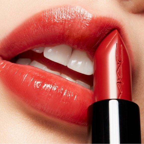 MAC LUSTREGLASS SHEER-SHINE LIPSTICK CHILI POPPER 562 - Picture 3 of 5